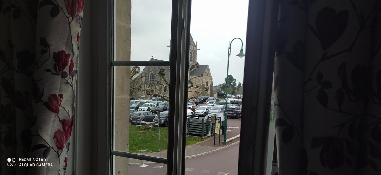 Gite De La Place De L'Eglise แซ็ง-แม-เอกลิซ ภายนอก รูปภาพ